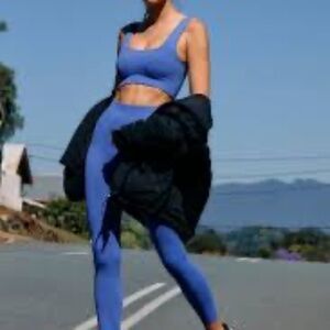 FREE PEOPLE MOVEMENT GOOD KARMA SQUARE NECK TOP AFRICAN VIOLET LEGGINGS SPORTS